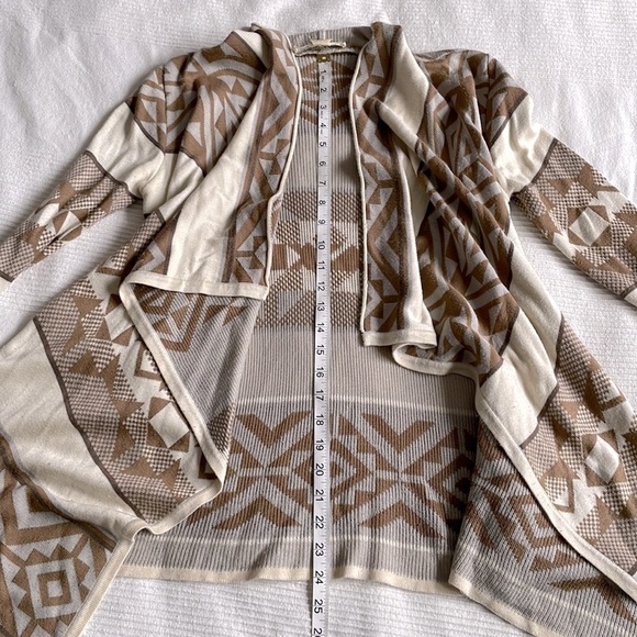 STARING At Stars Tan Aztec Drape Cardigan Size XS - Picture 6 of 10